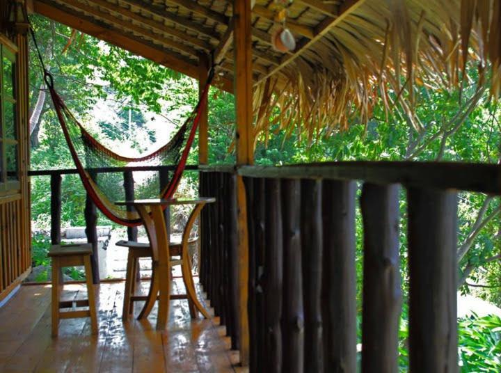 Tree House Bungalows タオ島 エクステリア 写真