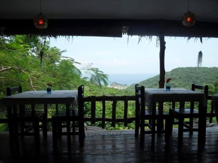 Tree House Bungalows タオ島 エクステリア 写真
